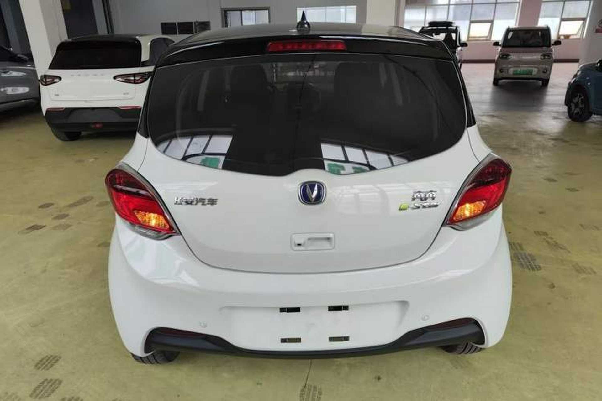Used CHANGAN Benni E-Star 2021 National Edition XinYi Edition Lithium Iron Phosphate (31.86 kWh) Rear