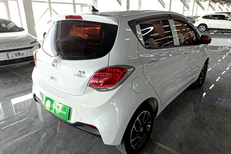 Used CHANGAN Benni E-Star 2021 National Edition Xin Yue Version (Fast-Charging Edition) Lithium Iron Phosphate (31.18 kWh) Rear Right 45 Deg