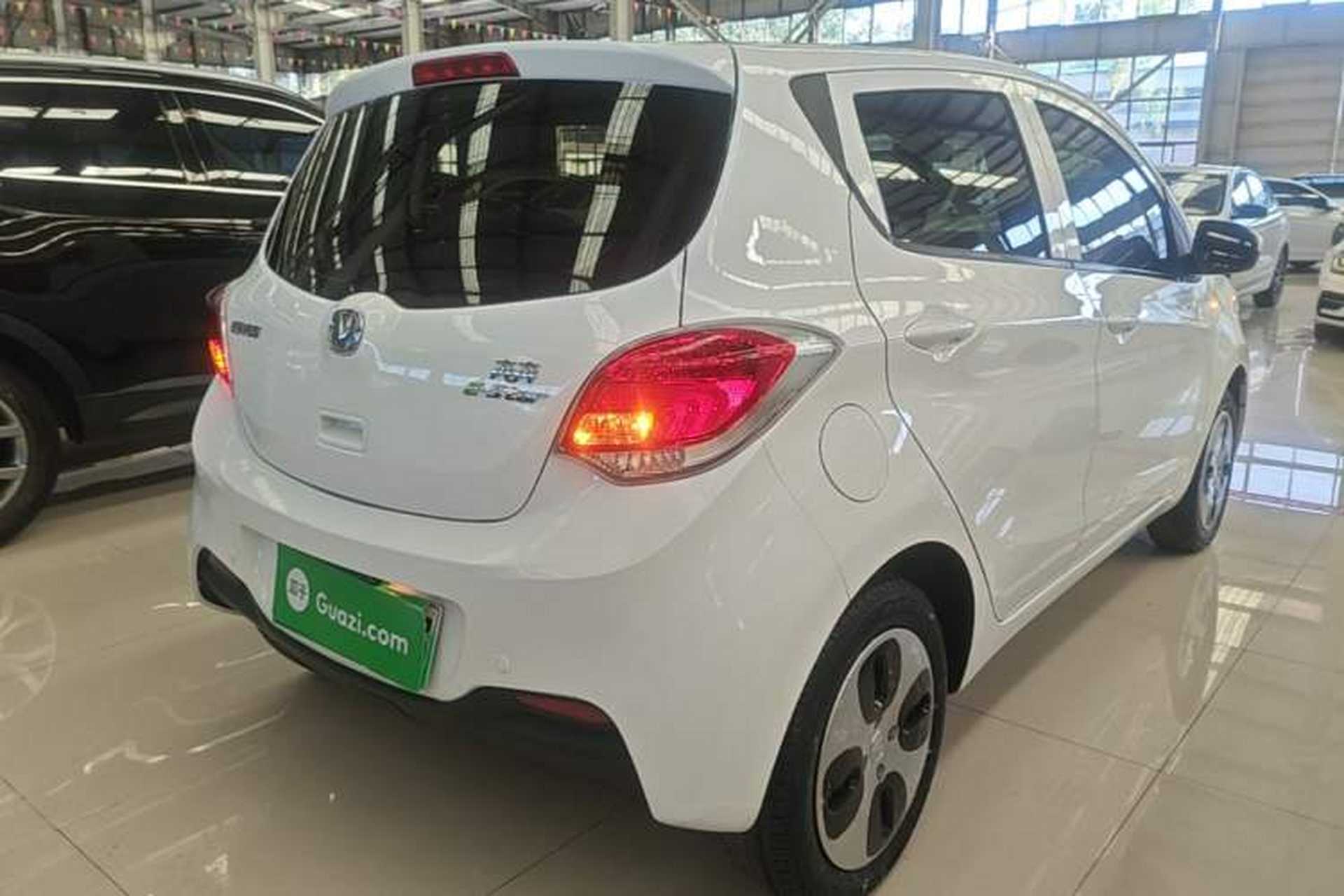 Used CHANGAN Benni E-Star 2021 National Edition Xin Yue Version Lithium Iron Phosphate (31.18 kWh) Rear Right 45 Deg