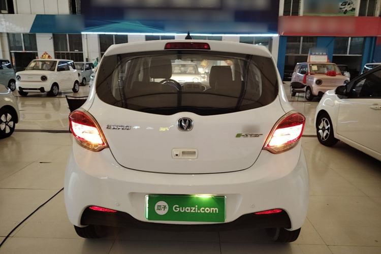 Used CHANGAN Benni E-Star 2021 National Edition Colorful Version Lithium Iron Phosphate (31.18 kWh) Rear