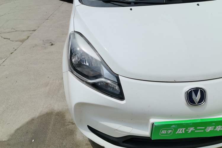 Used CHANGAN Benni E-Star 2021 National Edition Xin Yue Version (Fast-Charging Edition) Lithium Iron Phosphate (31.18 kWh) Right Front Headlight