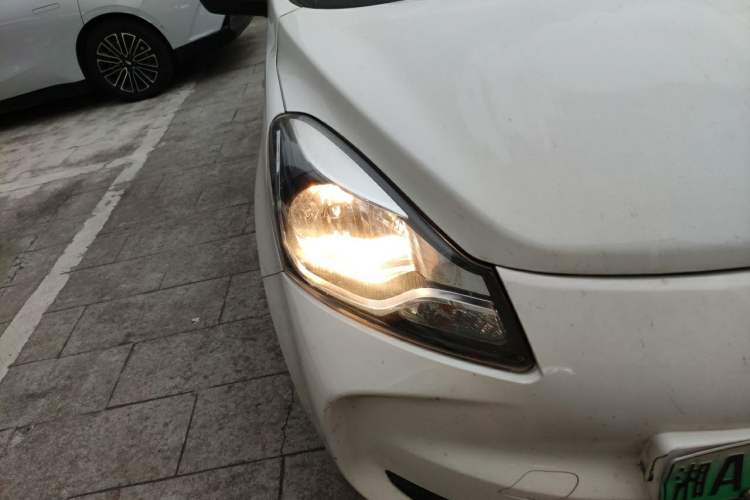 Used CHANGAN Benni E-Star 2021 National Edition Xin Yue Version Lithium Iron Phosphate (31.86 kWh) Right Front Headlight