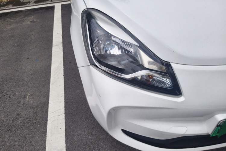 Used CHANGAN Benni E-Star 2021 National Edition XinYi Edition Lithium Iron Phosphate (31.86 kWh) Right Front Headlight
