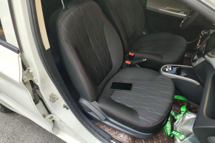Used CHANGAN Benni E-Star 2021 National Edition Xin Yue Version Lithium-Ion Battery Right Front Seat