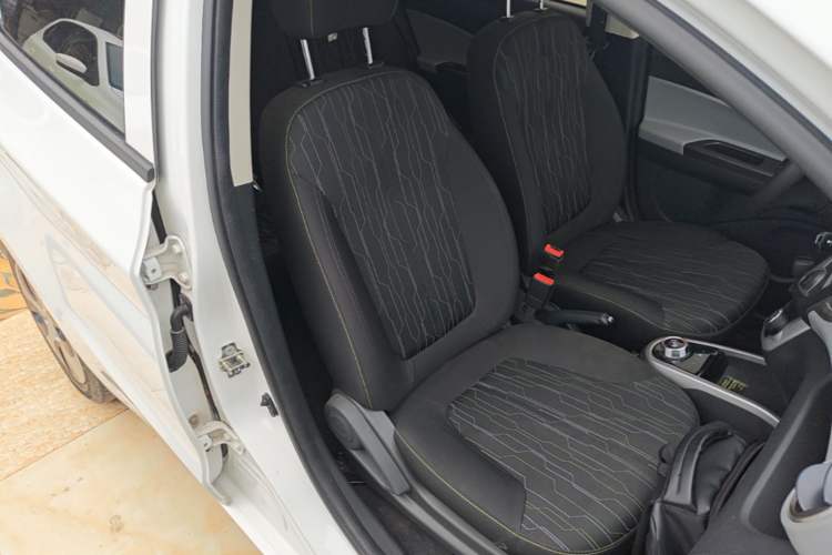 Used CHANGAN Benni E-Star 2021 National Edition Xin Yue Version Lithium Iron Phosphate (31.86 kWh) Right Front Seat