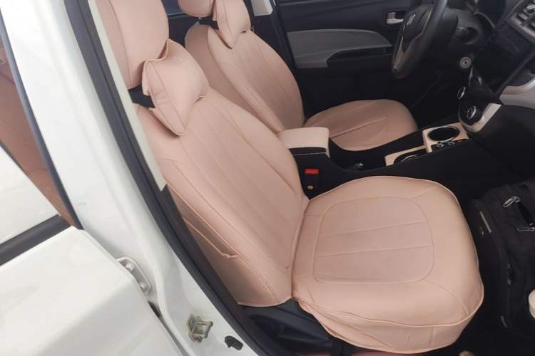 Used CHANGAN Benni E-Star 2021 National Edition Xin Yue Version (Fast-Charging Edition) Lithium Iron Phosphate (31.18 kWh) Right Front Seat