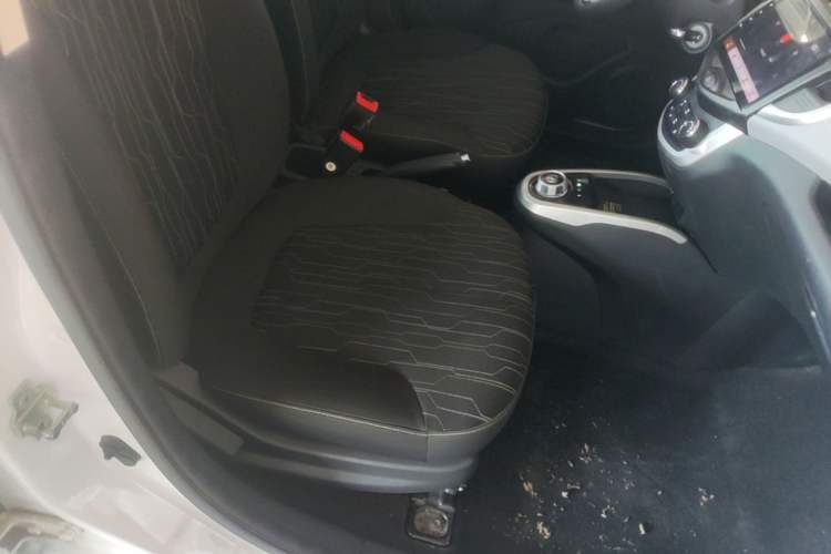 Used CHANGAN Benni E-Star 2021 National Edition Xin Yue Version Lithium Iron Phosphate (31.18 kWh) Right Front Seat