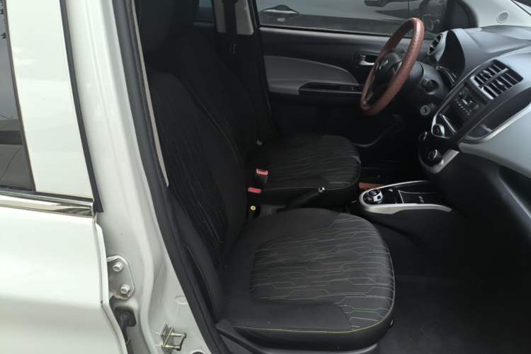 Used CHANGAN Benni E-Star 2021 National Edition Xin Yue Version (Fast-Charging Edition) Lithium Iron Phosphate (31.95 kWh) Right Front Seat