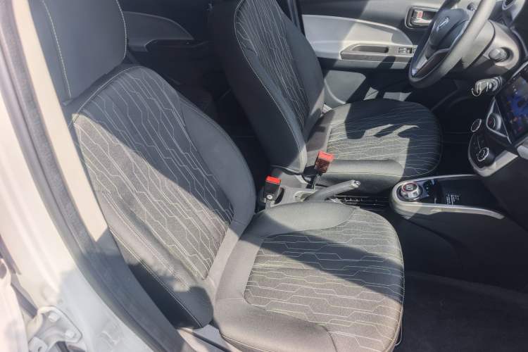 Used CHANGAN Benni E-Star 2021 National Edition Xin Yue Version Lithium Iron Phosphate (31.86 kWh) Right Front Seat