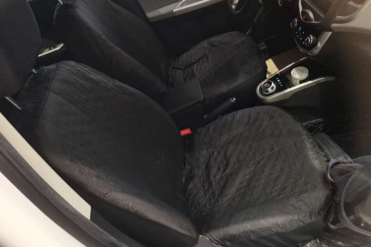 Used CHANGAN Benni E-Star 2021 National Edition Xinyue Version (Fast-Charging Edition) Lithium NMC Right Front Seat
