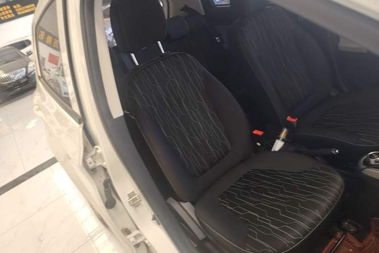 Used CHANGAN Benni E-Star 2021 National Edition Xin Yue Version Lithium Iron Phosphate (31.86 kWh) Right Front Seat