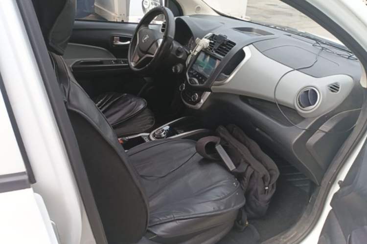 Used CHANGAN Benni E-Star 2021 National Edition Xinyi Edition (Fast-Charging Version) Lithium-NMC Right Front Seat