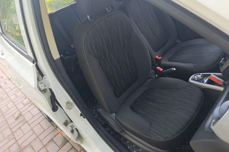 Used CHANGAN Benni E-Star 2021 National Edition Xin Yue Version Lithium Iron Phosphate (31.86 kWh) Right Front Seat