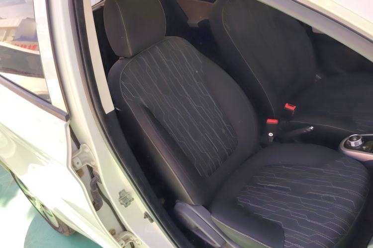 Used CHANGAN Benni E-Star 2021 National Edition Xin Yue Version (Fast-Charging Edition) Lithium Iron Phosphate (31.18 kWh) Right Front Seat