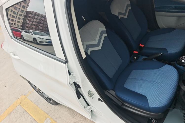 Used CHANGAN Benni E-Star 2021 National Edition Colorful Version Lithium Iron Phosphate (31.95 kWh) Right Front Seat