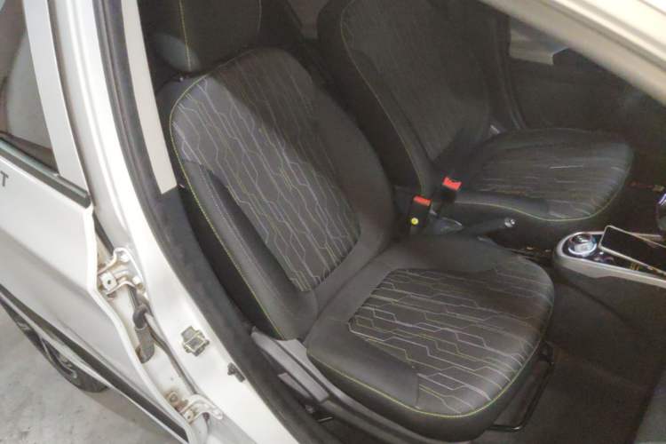 Used CHANGAN Benni E-Star 2021 National Edition Xin Yue Version Lithium Iron Phosphate (31.86 kWh) Right Front Seat
