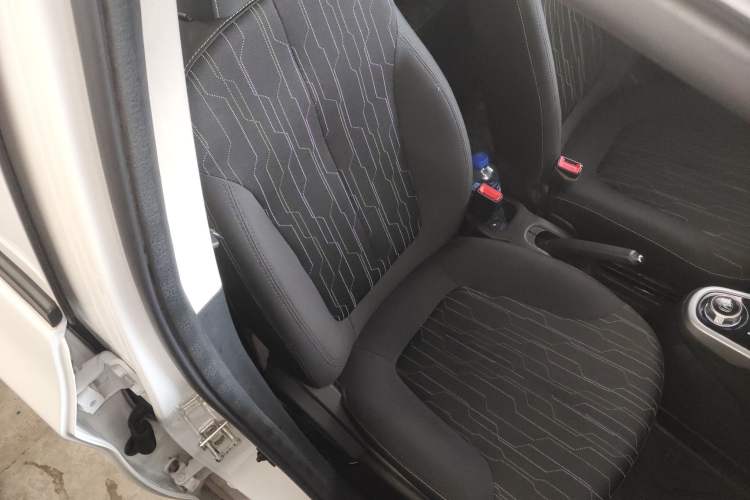 Used CHANGAN Benni E-Star 2021 National Edition Xin Yue Version Lithium Iron Phosphate (31.86 kWh) Right Front Seat