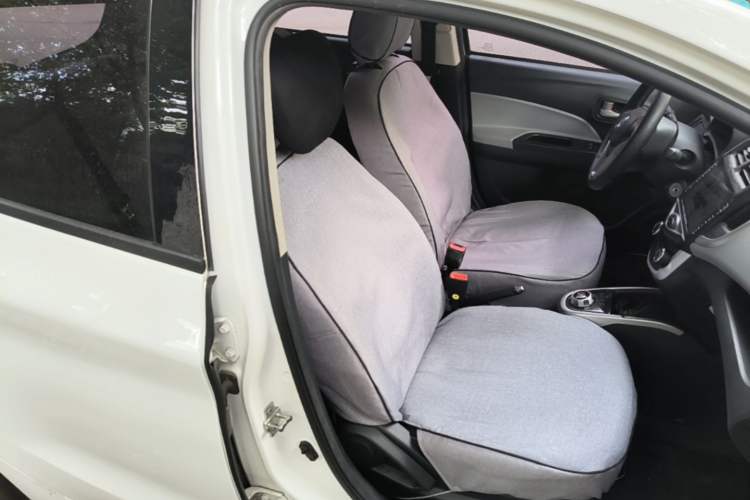 Used CHANGAN Benni E-Star 2021 National Edition Xin Yue Version (Fast-Charging Edition) Lithium Iron Phosphate (31.18 kWh) Right Front Seat
