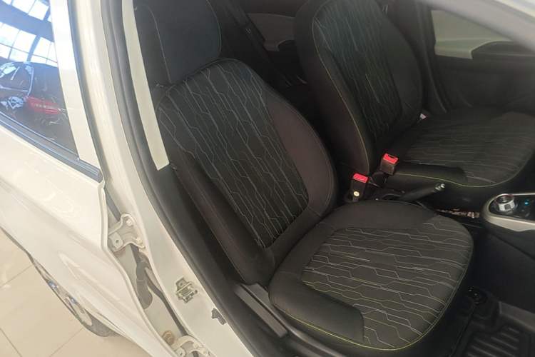 Used CHANGAN Benni E-Star 2021 National Edition Xin Yue Version Lithium Iron Phosphate (31.18 kWh) Right Front Seat