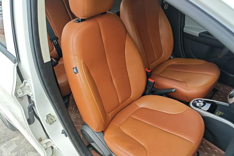 Used CHANGAN Benni E-Star 2021 National Edition Xin Yue Version Lithium Iron Phosphate (31.86 kWh) Right Front Seat