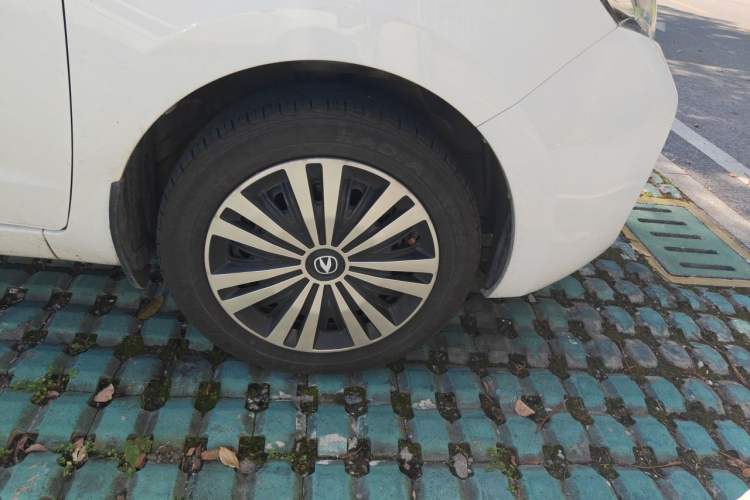 Used CHANGAN Benni E-Star 2021 National Edition Xinyue Version (Fast-Charging Edition) Lithium NMC Right Front Wheel Hub