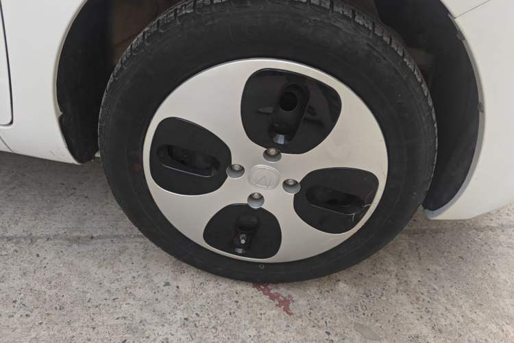 Used CHANGAN Benni E-Star 2021 National Edition Xin Yue Version Lithium Iron Phosphate (31.86 kWh) Right Front Wheel Hub