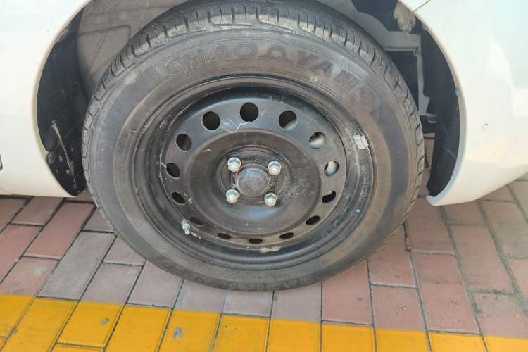 Used CHANGAN Benni E-Star 2021 National Edition Xinyue Version (Fast-Charging Edition) Lithium NMC Right Front Wheel Hub