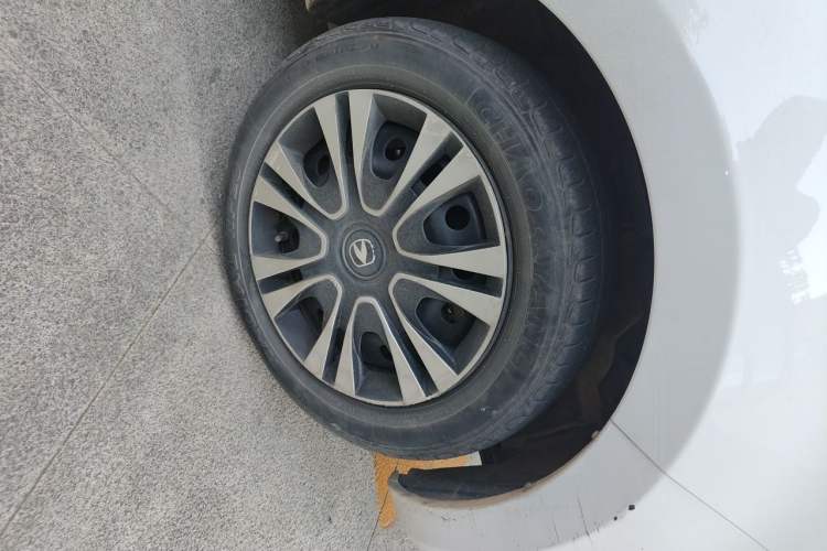Used CHANGAN Benni E-Star 2021 National Edition Xin Yue Version (Fast-Charging Edition) Lithium Iron Phosphate (31.95 kWh) Right Front Wheel Hub