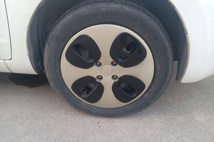 Used CHANGAN Benni E-Star 2021 National Edition Xin Yue Version Lithium Iron Phosphate (31.86 kWh) Right Front Wheel Hub