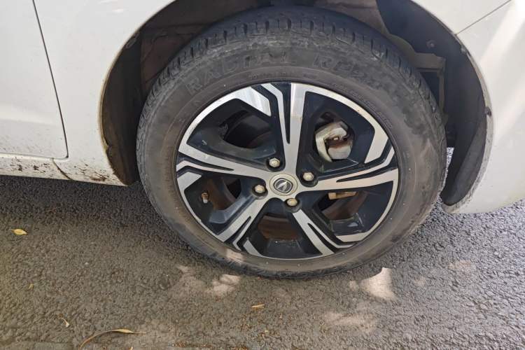 Used CHANGAN Benni E-Star 2021 National Edition Xinyue Version (Fast-Charging Edition) Lithium NMC Right Front Wheel Hub