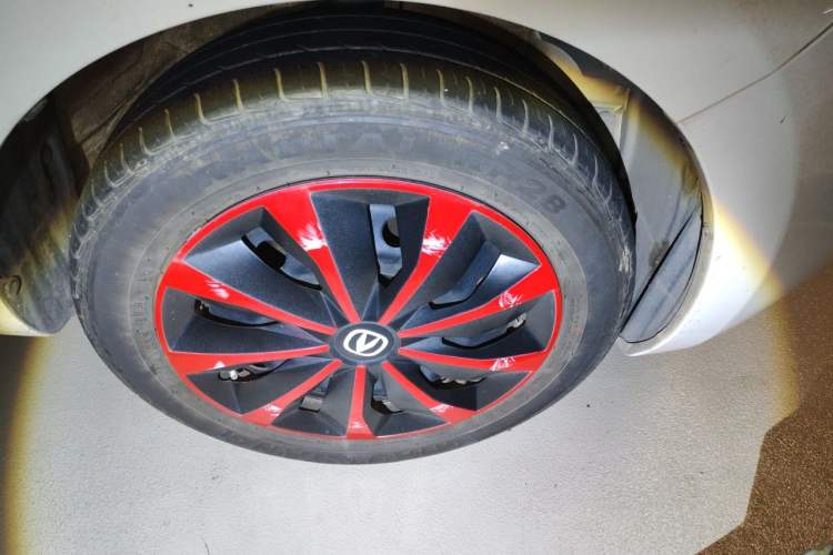 Used CHANGAN Benni E-Star 2021 National Edition Xin Yue Version (Fast-Charging Edition) Lithium Iron Phosphate (31.18 kWh) Right Front Wheel Hub