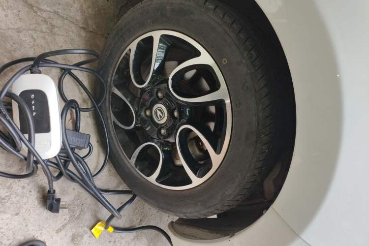 Used CHANGAN Benni E-Star 2021 National Edition Xin Yue Version Lithium Iron Phosphate (31.95 kWh) Right Front Wheel Hub