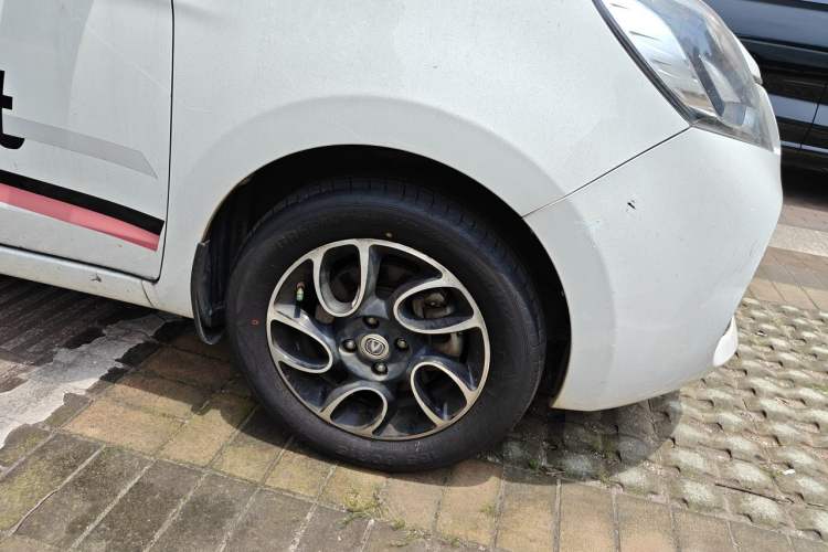 Used CHANGAN Benni E-Star 2021 National Edition Xinyi Edition (Fast-Charging Version) Lithium-NMC Right Front Wheel Hub