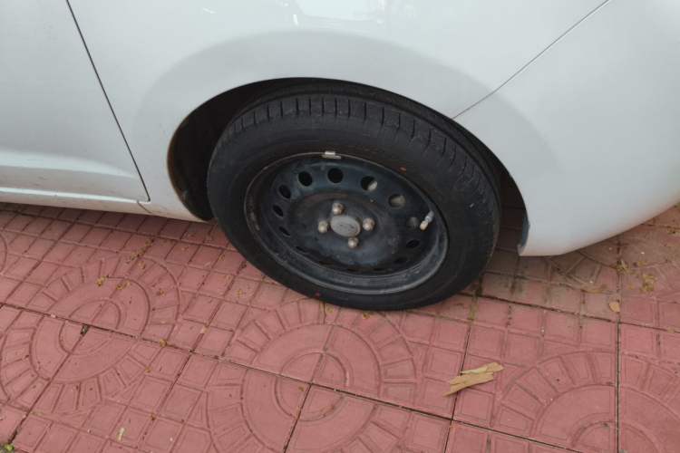Used CHANGAN Benni E-Star 2021 National Edition Xin Yue Version (Fast-Charging Edition) Lithium Iron Phosphate (31.95 kWh) Right Front Wheel Hub