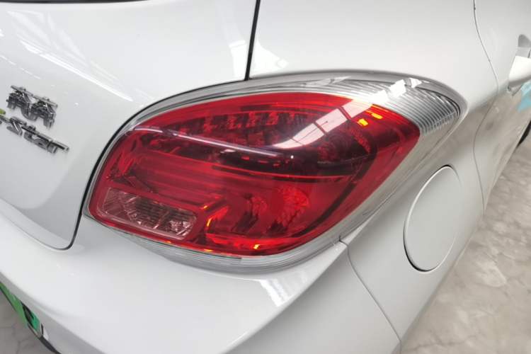 Used CHANGAN Benni E-Star 2021 National Edition Xin Yue Version (Fast-Charging Edition) Lithium Iron Phosphate (31.18 kWh) Right Rear Taillight