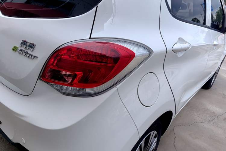 Used CHANGAN Benni E-Star 2021 National Edition Xin Yue Version Lithium Iron Phosphate (31.86 kWh) Right Rear Taillight