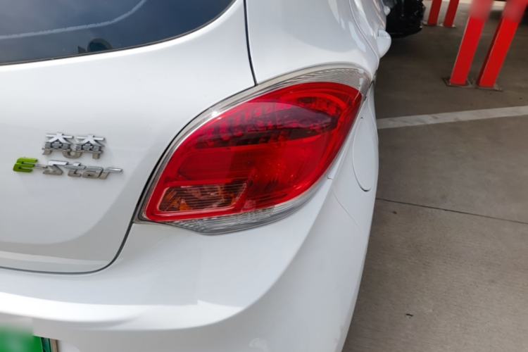 Used CHANGAN Benni E-Star 2021 National Edition Xinyi Edition Lithium-Ion Battery Right Rear Taillight