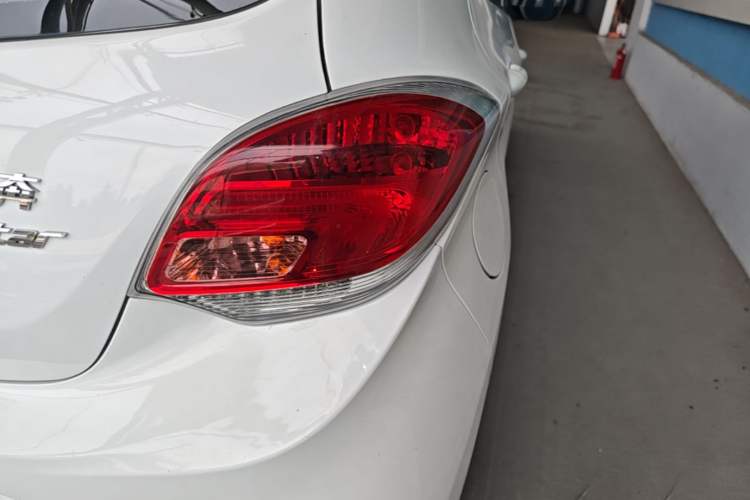 Used CHANGAN Benni E-Star 2021 National Edition Xin Yue Version (Fast-Charging Edition) Lithium Iron Phosphate (31.18 kWh) Right Rear Taillight