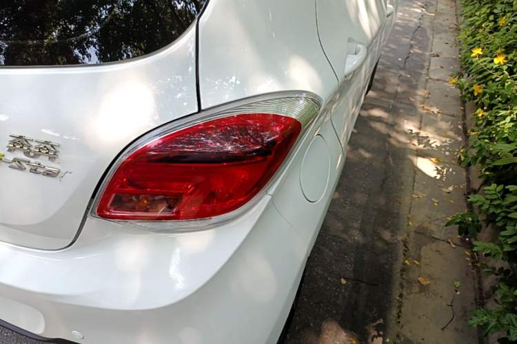Used CHANGAN Benni E-Star 2021 National Edition Xinyi Version (Fast-Charging Edition) Lithium Iron Phosphate (31.18 kWh) Right Rear Taillight