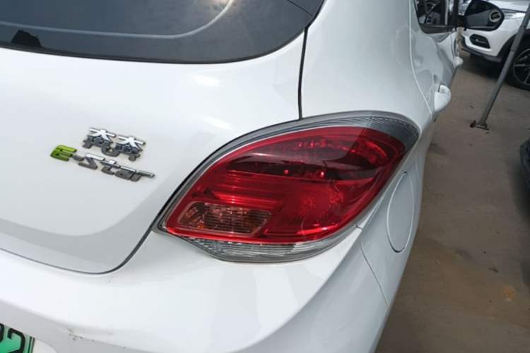 Used CHANGAN Benni E-Star 2021 National Edition Xinyi Edition (Fast-Charging Version) Lithium-NMC Right Rear Taillight