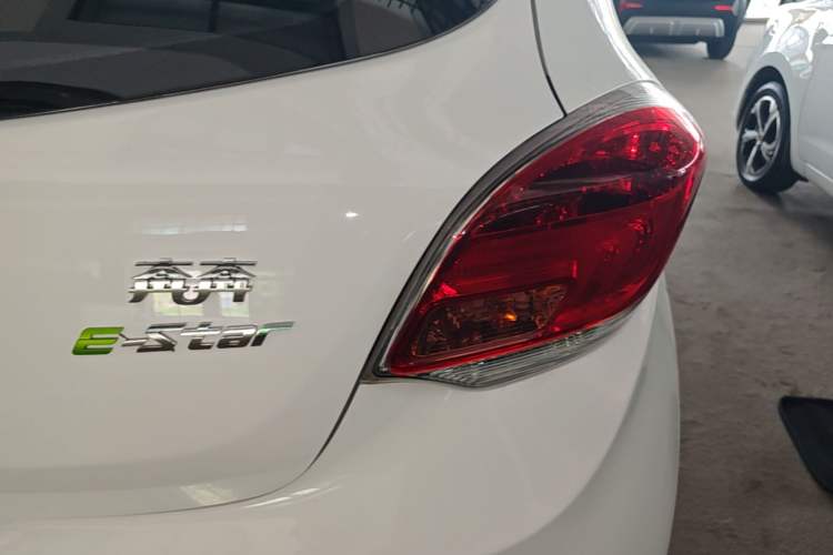 Used CHANGAN Benni E-Star 2021 National Edition Xin Yue Version (Fast-Charging Edition) Lithium Iron Phosphate (31.18 kWh) Right Rear Taillight