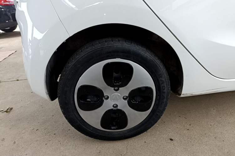 Used CHANGAN Benni E-Star 2021 National Edition Xin Yue Version (Fast-Charging Edition) Lithium Iron Phosphate (31.95 kWh) Right Rear Wheel Hub