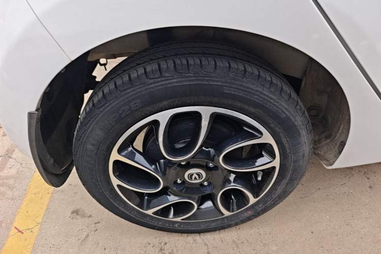 Used CHANGAN Benni E-Star 2021 National Edition Colorful Version Lithium Iron Phosphate (31.86 kWh) Right Rear Wheel Hub