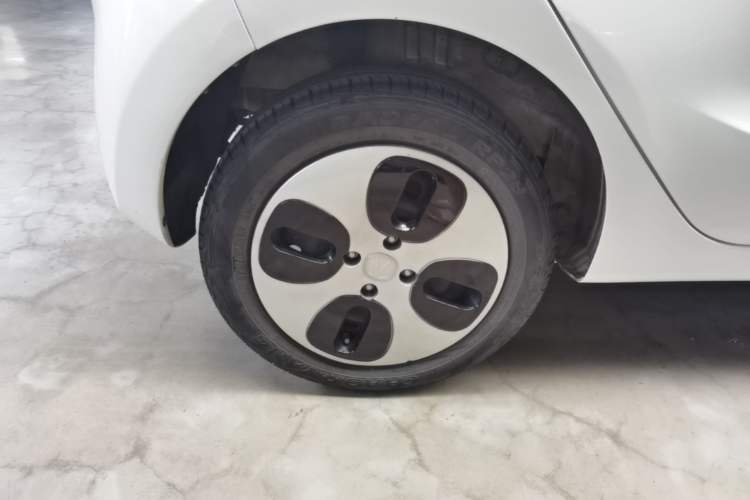 Used CHANGAN Benni E-Star 2021 National Edition Xin Yue Version (Fast-Charging Edition) Lithium Iron Phosphate (31.18 kWh) Right Rear Wheel Hub