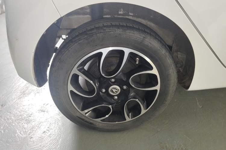 Used CHANGAN Benni E-Star 2021 National Edition Colorful Version Lithium Iron Phosphate (31.95 kWh) Right Rear Wheel Hub