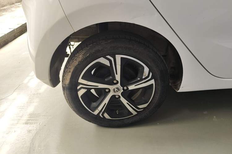 Used CHANGAN Benni E-Star 2021 National Edition Xinyi Edition Lithium-Ion Battery Right Rear Wheel Hub