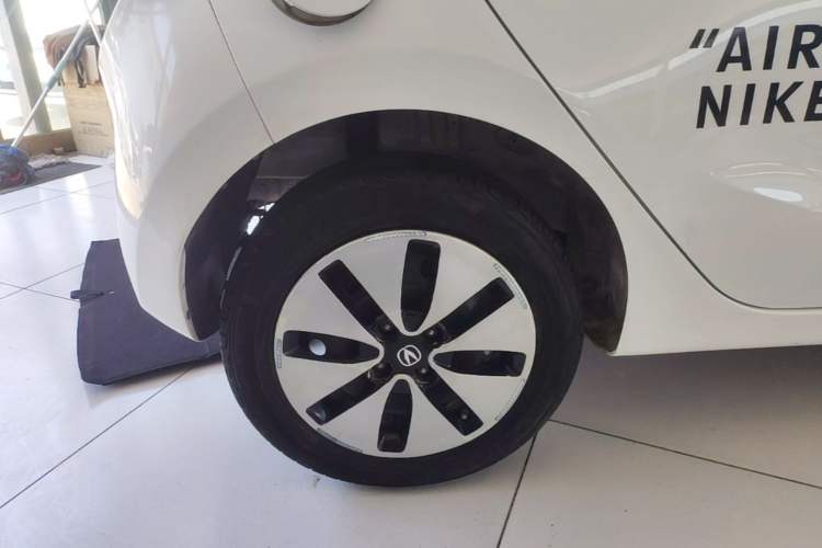 Used CHANGAN Benni E-Star 2021 National Edition Xin Yue Version (Fast-Charging Edition) Lithium Iron Phosphate (31.18 kWh) Right Rear Wheel Hub