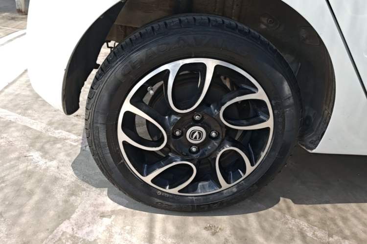 Used CHANGAN Benni E-Star 2021 National Edition Colorful Version Lithium Iron Phosphate (31.86 kWh) Right Rear Wheel Hub