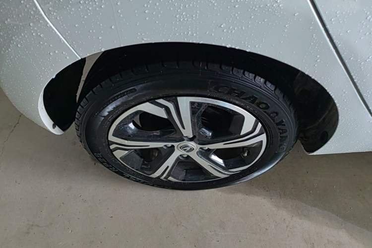 Used CHANGAN Benni E-Star 2021 National Edition Xin Yue Version Lithium-Ion Battery Right Rear Wheel Hub
