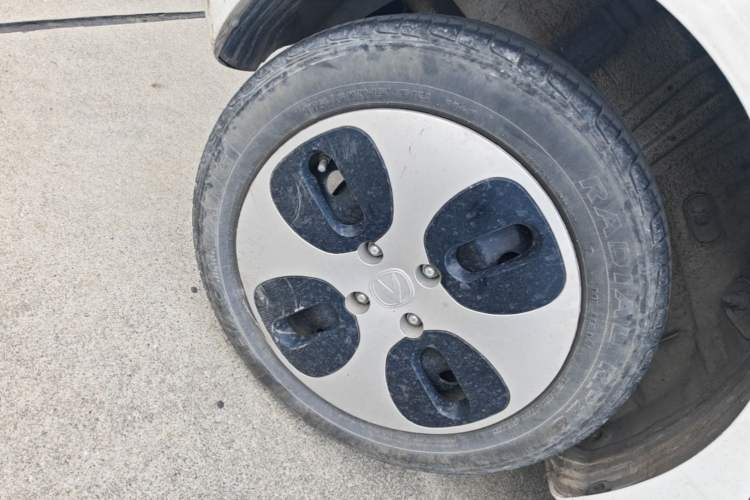 Used CHANGAN Benni E-Star 2021 National Edition Xin Yue Version Lithium Iron Phosphate (31.18 kWh) Right Rear Wheel Hub